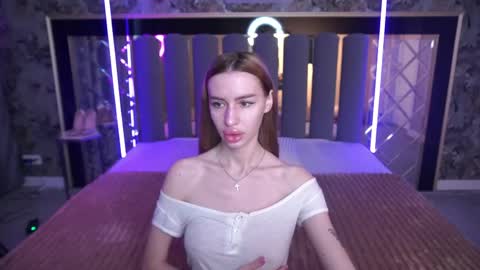 snow_whiteeex online show from May 12, 5:48 am