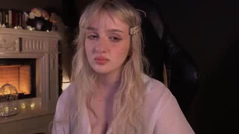 Ellie online show from July 8, 7:32 am