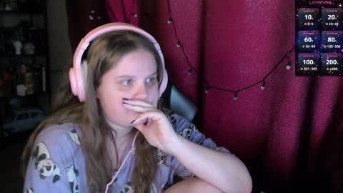 so cute777 online show from April 11, 7:45 am