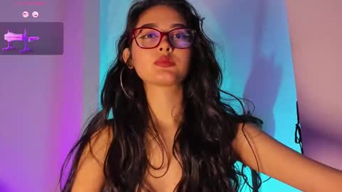 Snapshot of soffi_sweet1 chatting on September 25, 9:08 am Danna online show from September 25, 9:08 am