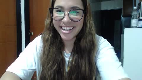 Snapshot of sofi4__ chatting on September 23, 2:32 am sofi online show from September 23, 2:32 am