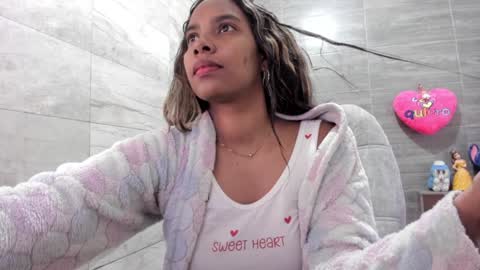 sofia86379 online show from January 27, 9:44 pm