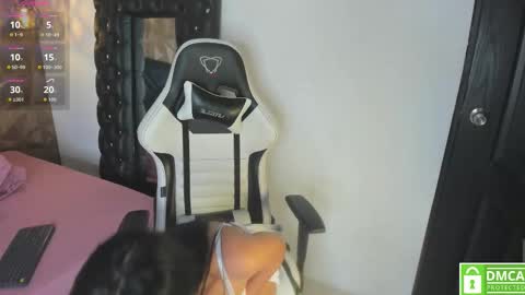 Snapshot of sofia__watson chatting on September 21, 7:45 pm Sofia online show from September 21, 7:45 pm