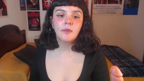Snapshot of sofia_coolle chatting on February 1, 9:51 pm Sofi online show from February 1, 9:51 pm