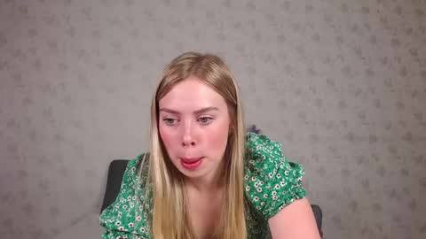 Sofia here online show from June 5, 12:04 am