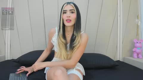 Sofia Mercer online show from May 1, 4:16 am