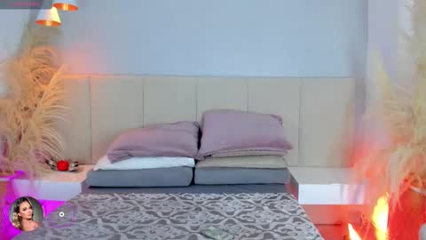 SOFIA PAMELA online show from January 16, 7:10 pm