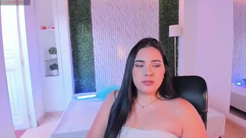 Sofia caramel online show from December 3, 4:42 pm