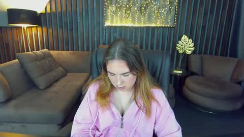 sofii_darling online show from May 29, 5:11 pm
