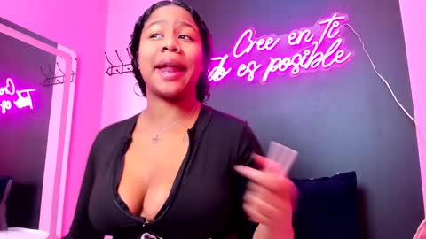 sofiifox online show from March 4, 1:06 pm