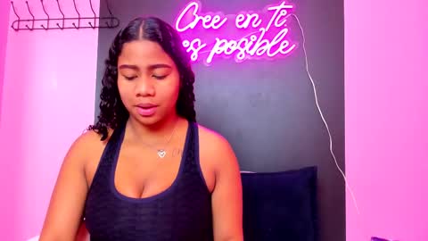 sofiifox online show from March 5, 1:06 pm