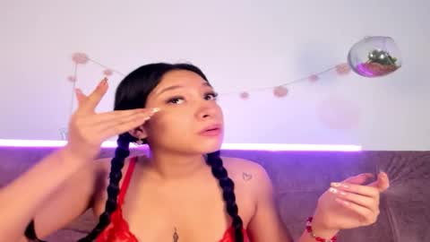 SofiLuxurya online show from December 5, 11:33 am