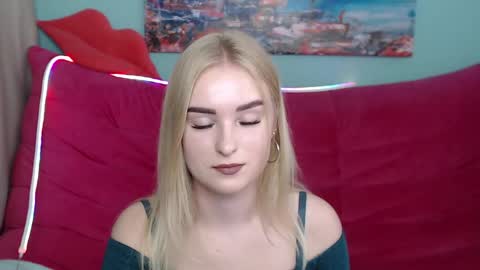 Sofie  online show from October 26, 7:04 am