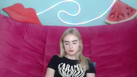 Sofie  online show from November 8, 7:24 am