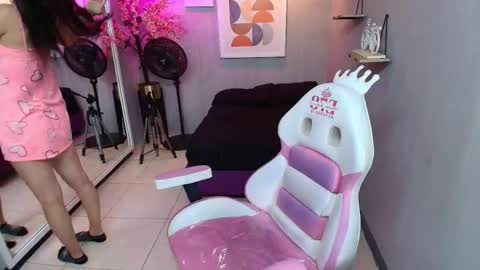 Sol.  online show from January 6, 12:20 pm