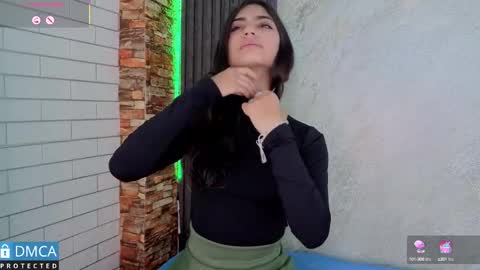 Sol  online show from September 15, 7:10 pm