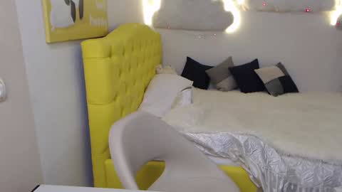 Snapshot of sondrariddle chatting on February 5, 9:40 pm sondrariddle online show from February 5, 9:40 pm