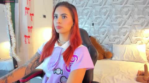 sophie online show from February 2, 6:34 am