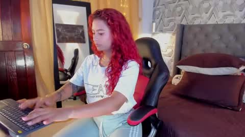 sophie online show from September 18, 11:03 pm