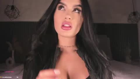 Sophi online show from June 25, 1:02 pm