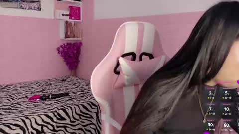 SOPHI online show from June 18, 2:33 pm