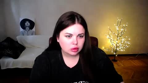 sophia__olsen online show from June 19, 5:55 am