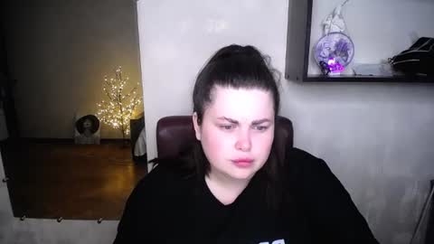 sophia__olsen online show from July 2, 5:57 am