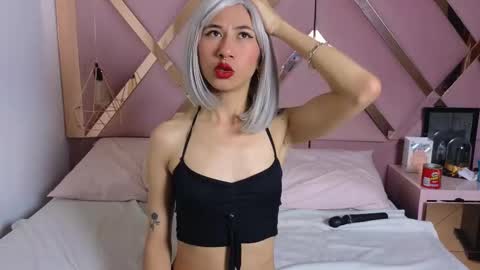 Snapshot of sophia_grand chatting on October 10, 7:24 am Sophia Grand online show from October 10, 7:24 am