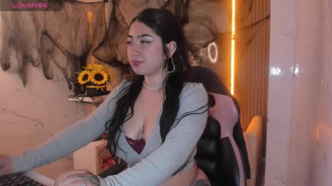 Snapshot of sophia_tf chatting on October 3, 2:00 pm Sophia online show from October 3, 2:00 pm