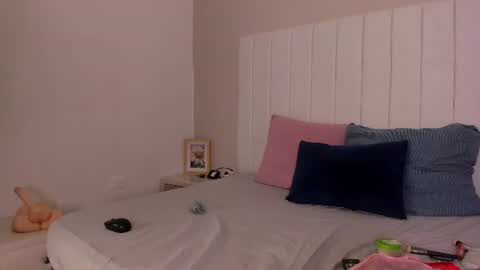 Michelle online show from July 7, 1:36 pm