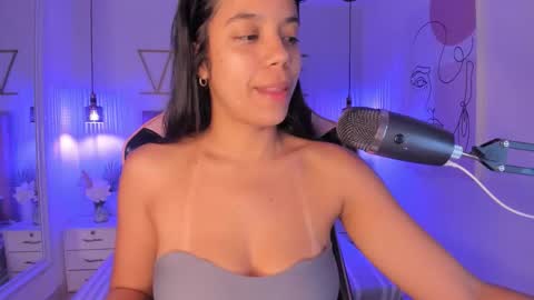 Sophie Hill  online show from November 27, 8:23 pm