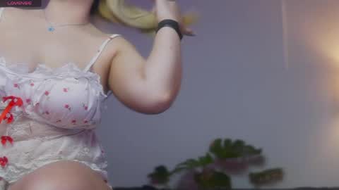 Sophia online show from May 24, 11:03 pm