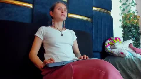 sophiamiller6 online show from March 13, 12:39 pm