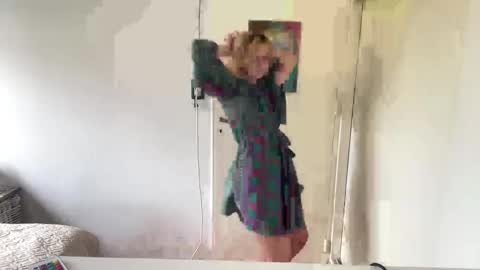 Sofi online show from February 24, 8:18 pm