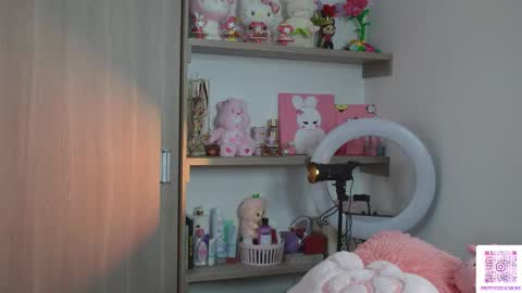 Sophie or Sof online show from March 26, 1:19 am