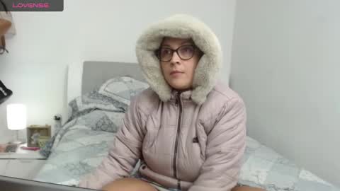 Sofa online show from February 13, 4:22 am