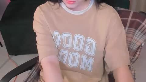 sophie_nomenal_ online show from September 15, 9:11 pm