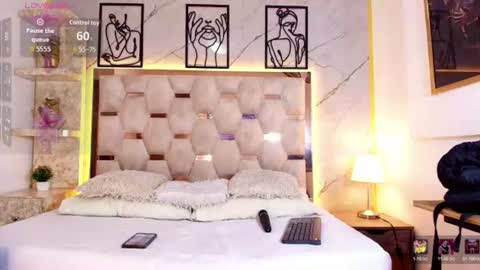 Sophie  online show from June 15, 3:40 am