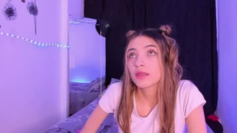 Sophie online show from July 25, 2:18 am
