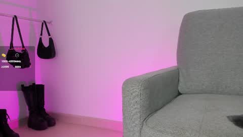 sophie  online show from July 23, 6:38 pm