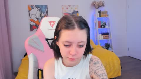 Sophie  online show from December 23, 3:50 am