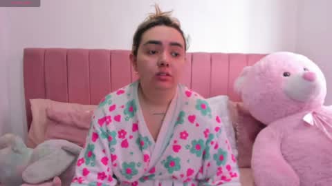 sophiee rosee online show from June 8, 3:57 pm