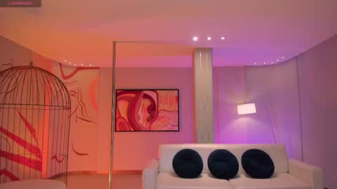 Sophie Houston online show from November 6, 4:29 am