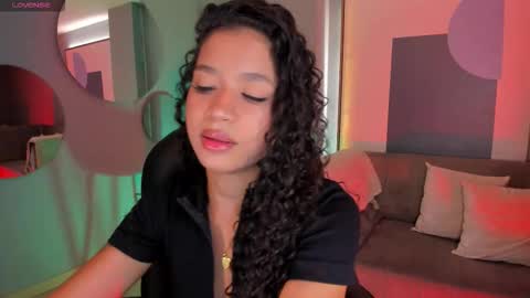 Sophie Houston online show from September 23, 2:10 am