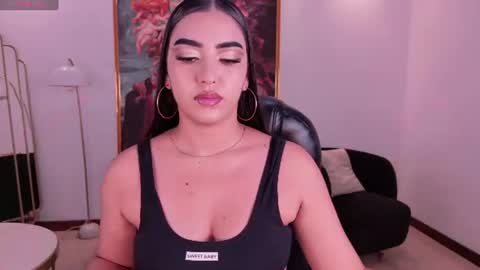 Sophie online show from July 2, 4:18 am