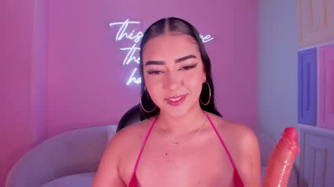 Sophie online show from March 13, 5:20 am