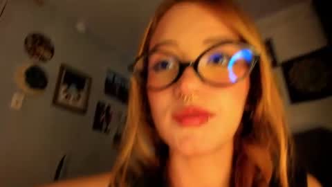 Sophie online show from June 24, 6:01 am
