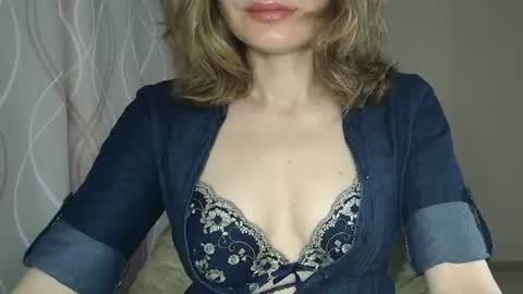 Sophiemisss online show from June 10, 8:02 am