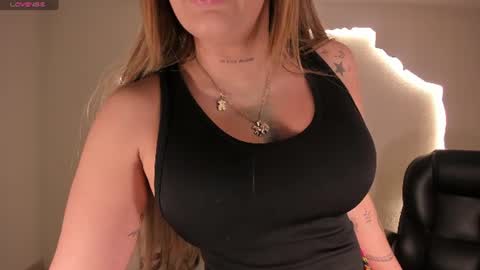 Sophie  Palmer online show from July 26, 12:24 pm