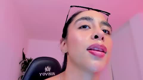 sophierooy online show from July 2, 12:54 am